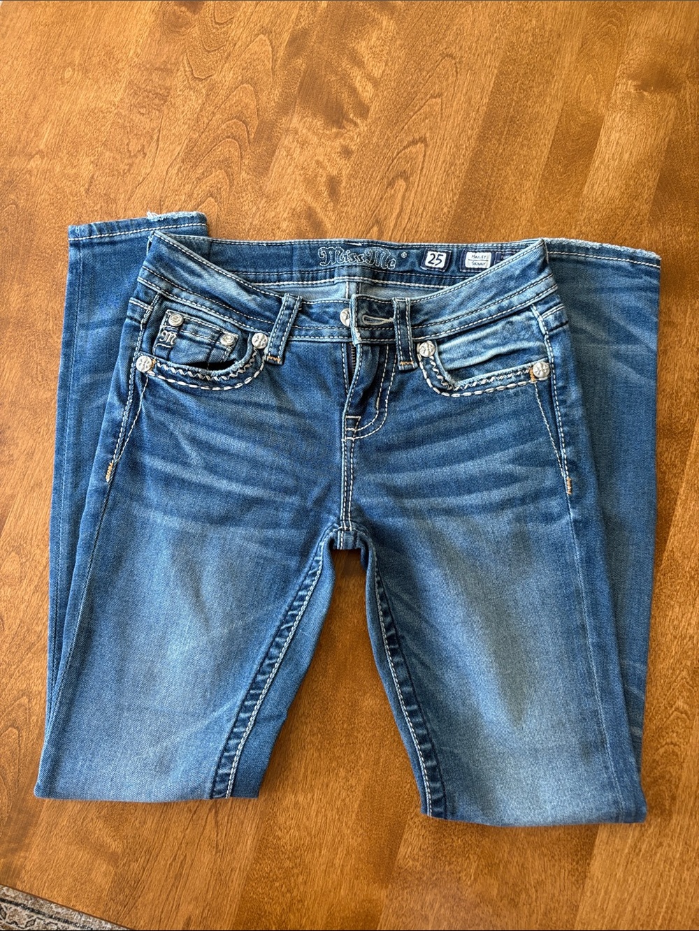 Miss Me Haley Skinny Jeans in Medium Blue Wash with Embellished Pockets